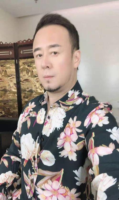 娱乐吃瓜背景女星是谁啊,揭秘“吃瓜群众”热议的神秘女星